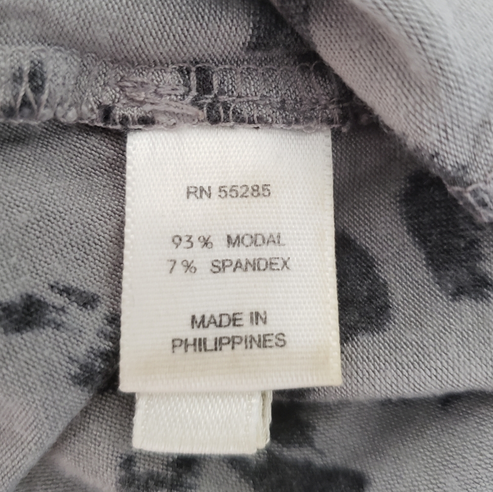 3/$30 Express Leopard Top - Picture 6 of 6